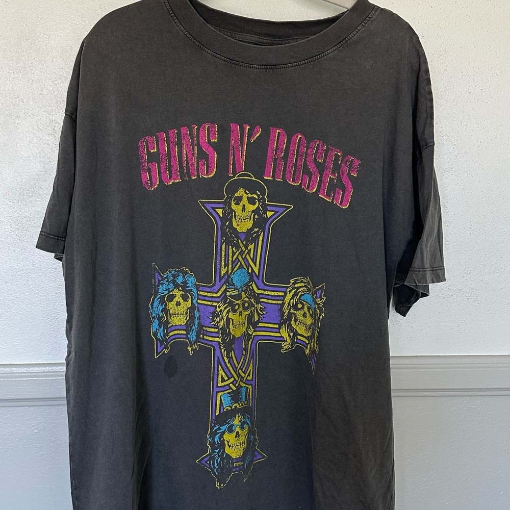 graphic tee